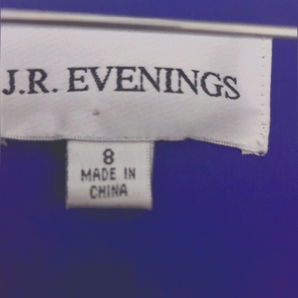 Elegant Purple Shiney Blouse Sz 8 by J.R. EVENINGS 0130 - Picture 9 of 9